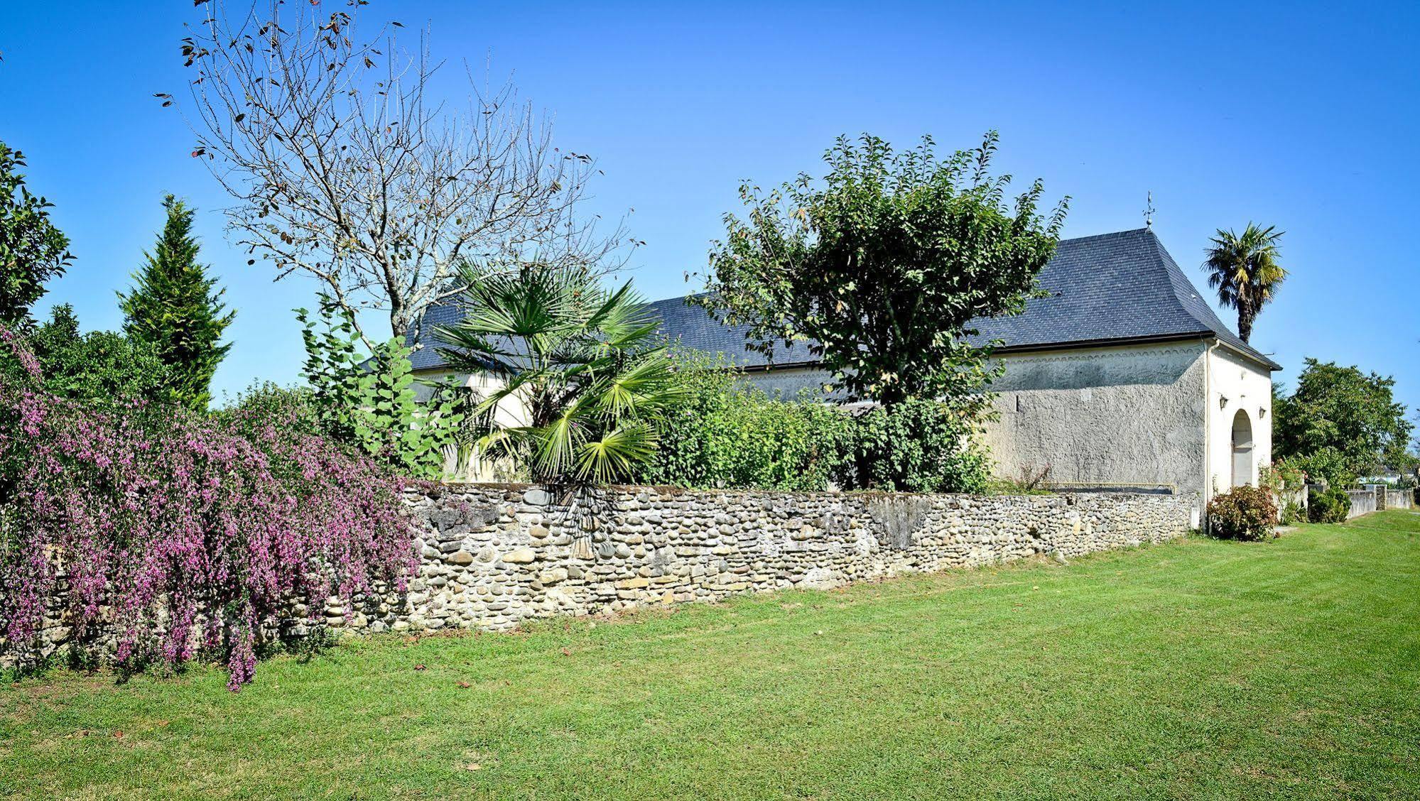 Logis Chez Germaine Hotel Geus-d'Oloron Exterior photo