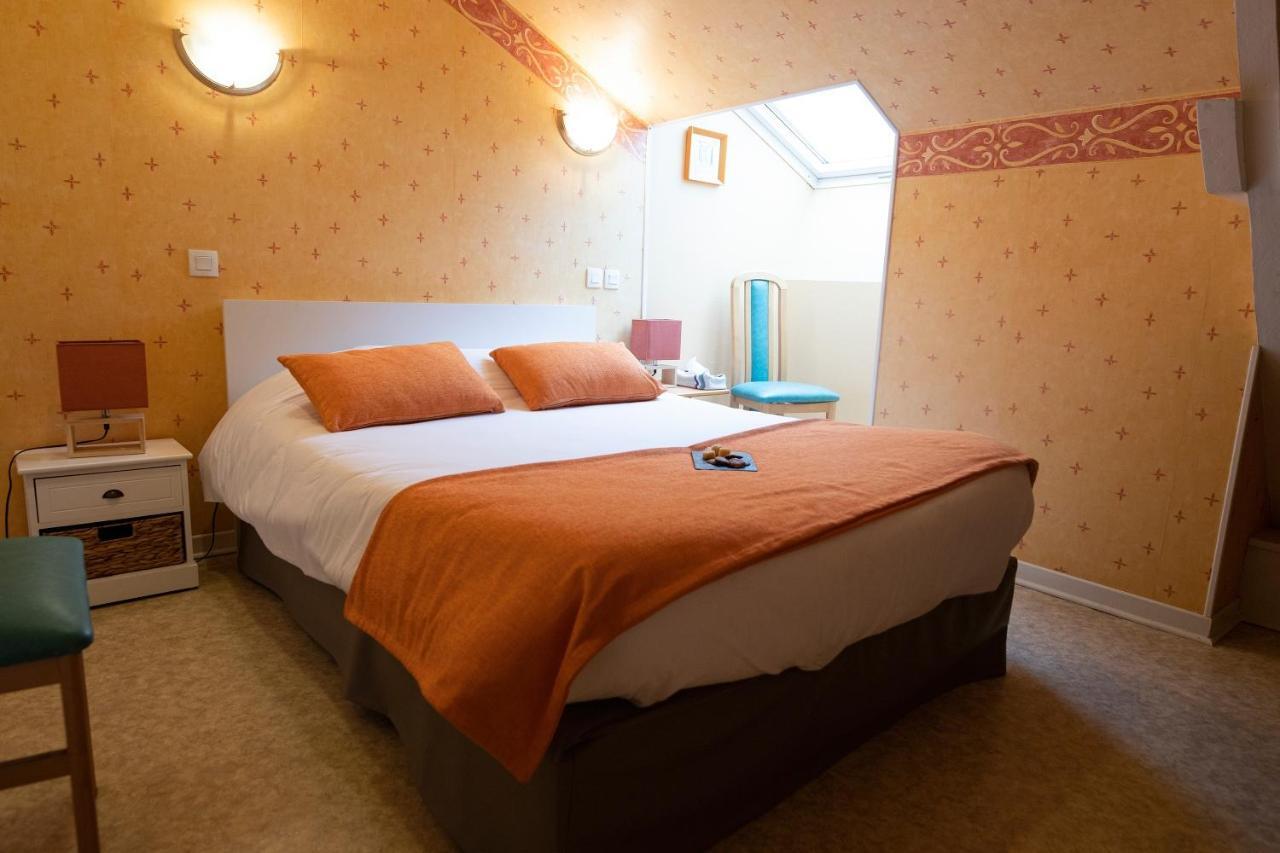 Logis Chez Germaine Hotel Geus-d'Oloron Exterior photo